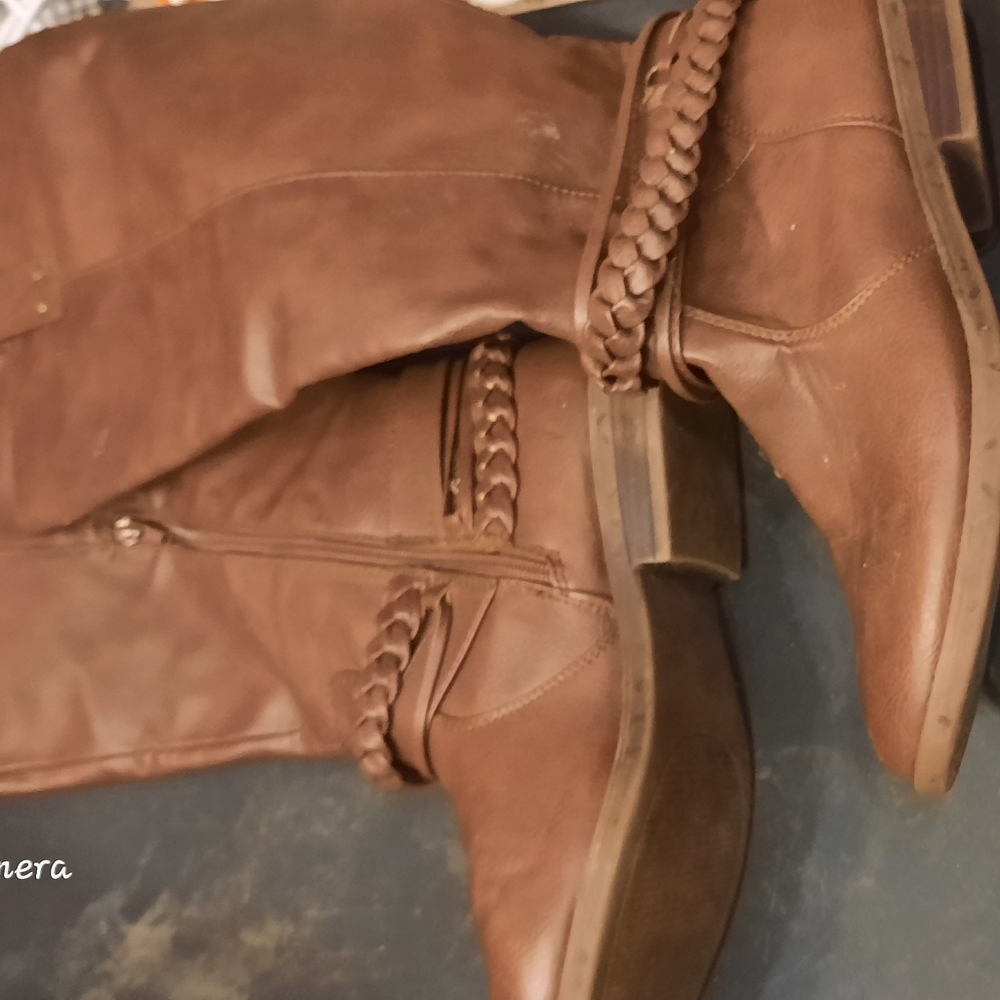 Flat knee high boots